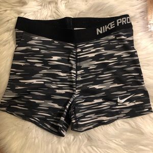 Nike Pro